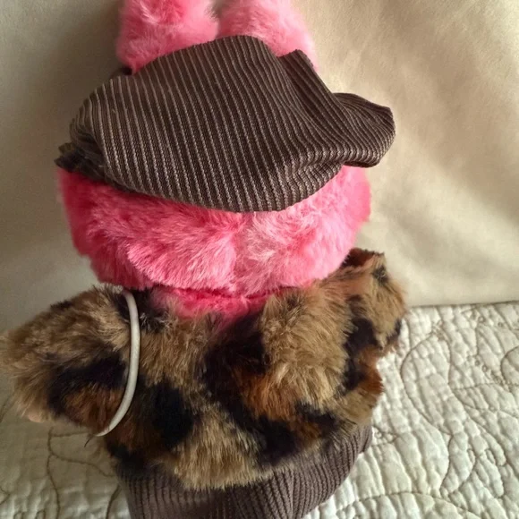 Labubu Leopard Print Sweater, Skirt w/ Hat Outfit + “Starbucks” Cup - Picture 5 of 8